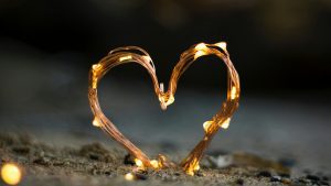 Herz und Flammen: Paarberatung für die Wiederbelebung der Liebe und das Überwinden von Beziehungsproblemen